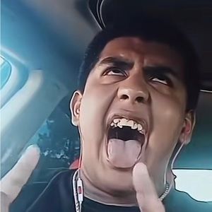 Meet your Posher, Izabella